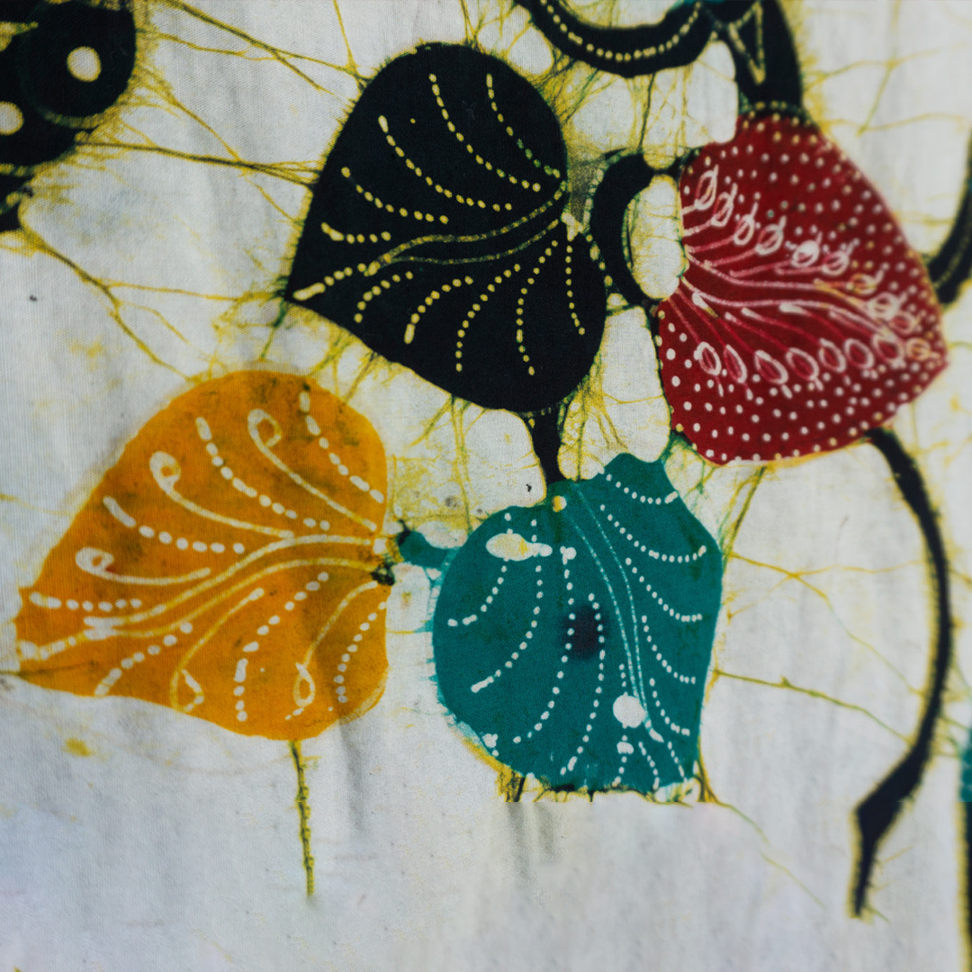 Motif Batik Love Putihan